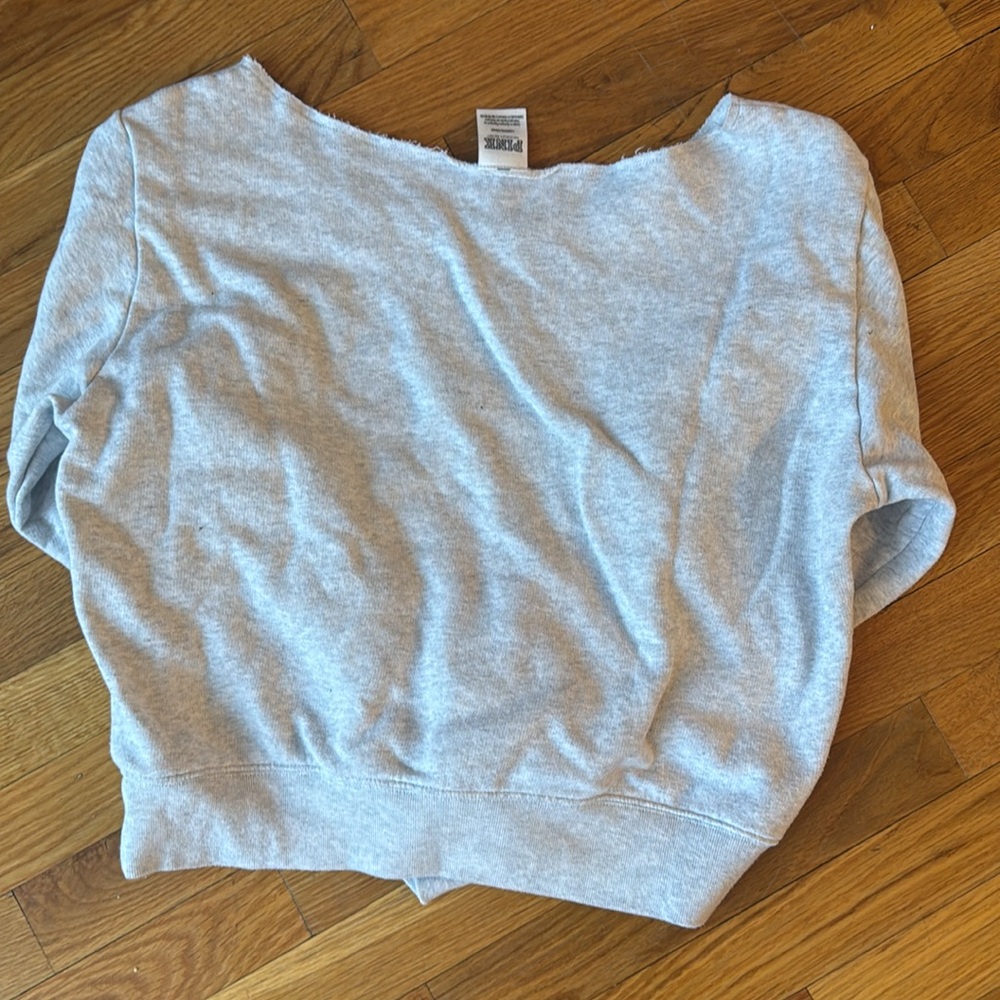 Light grey off the shoulder crop sweater - Picture 3 of 3